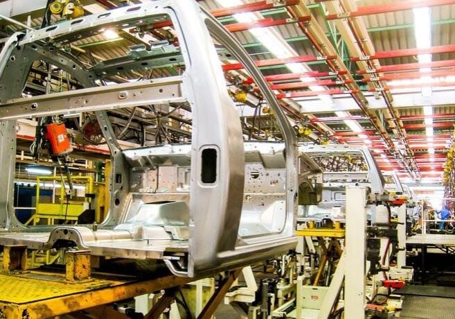 20528095 - car assembly line